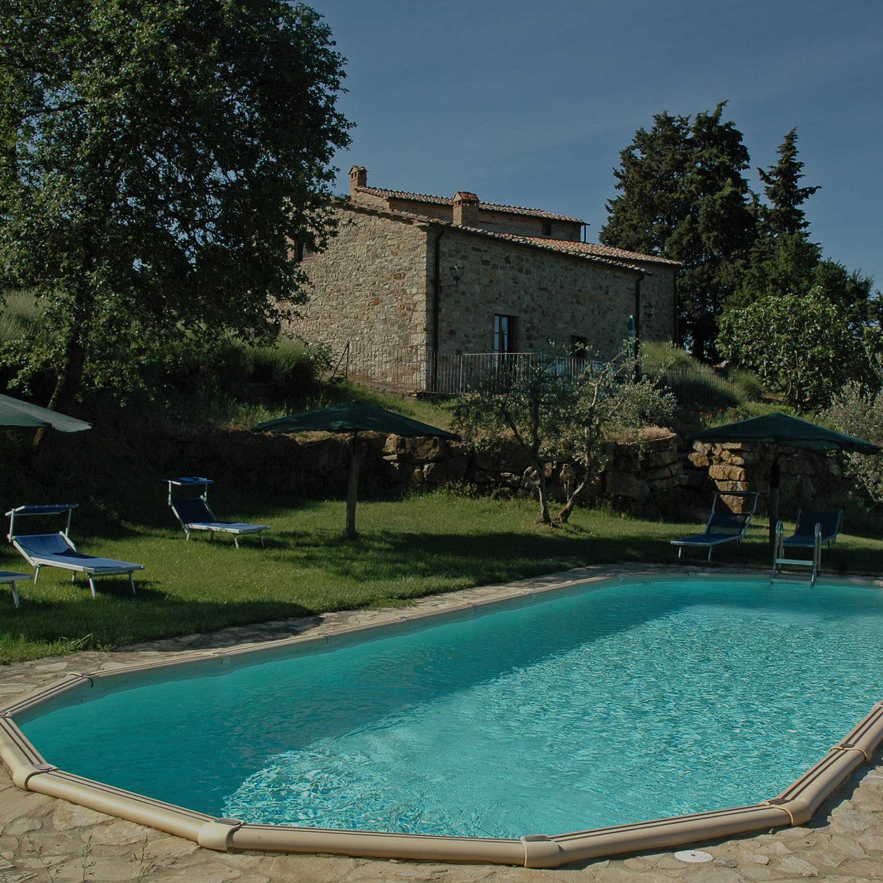 piscina panoramica agriturismo la ferrozzola